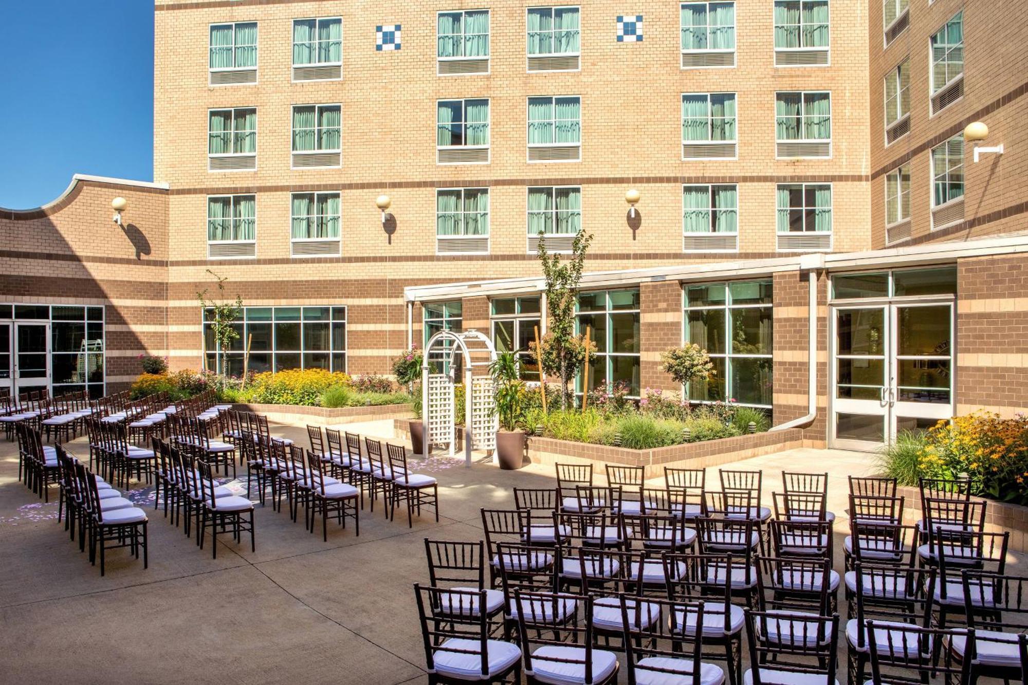 Sheraton Boston Needham Hotel Exteriér fotografie